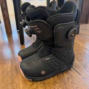 Women’s Altai Nidedecker Snowboots 6.5
